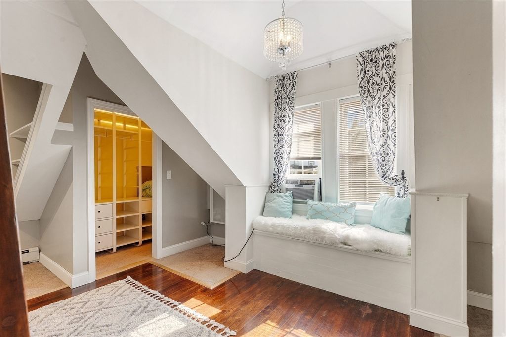 Chandelier, Interior, Wood Texture Flooring