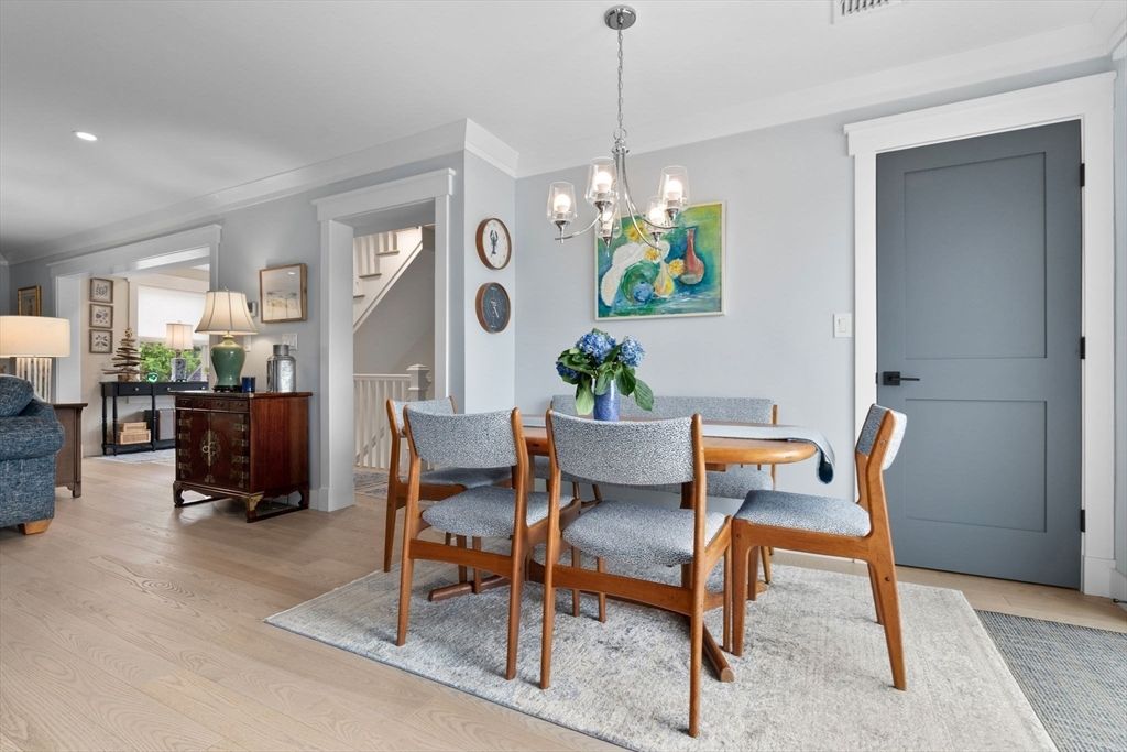 Chandelier, Dining room, Interior, Recessed Lighting, Wood Texture Flooring