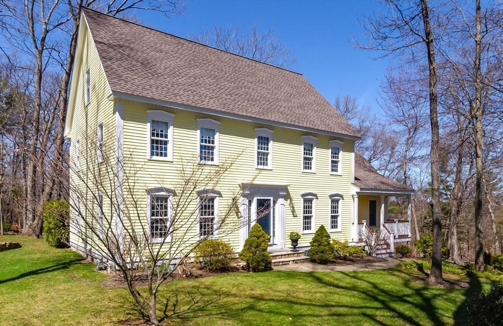 Backyard, Exterior, Facade, Georgian