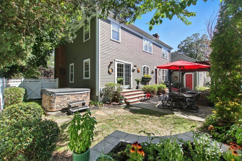 Backyard, Exterior, Hot Tub