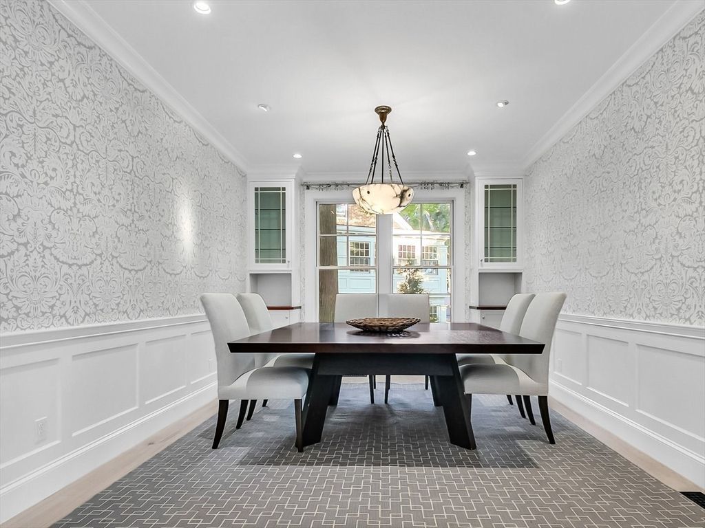 Dining room, Interior, Pendant Lights, Recessed Lighting