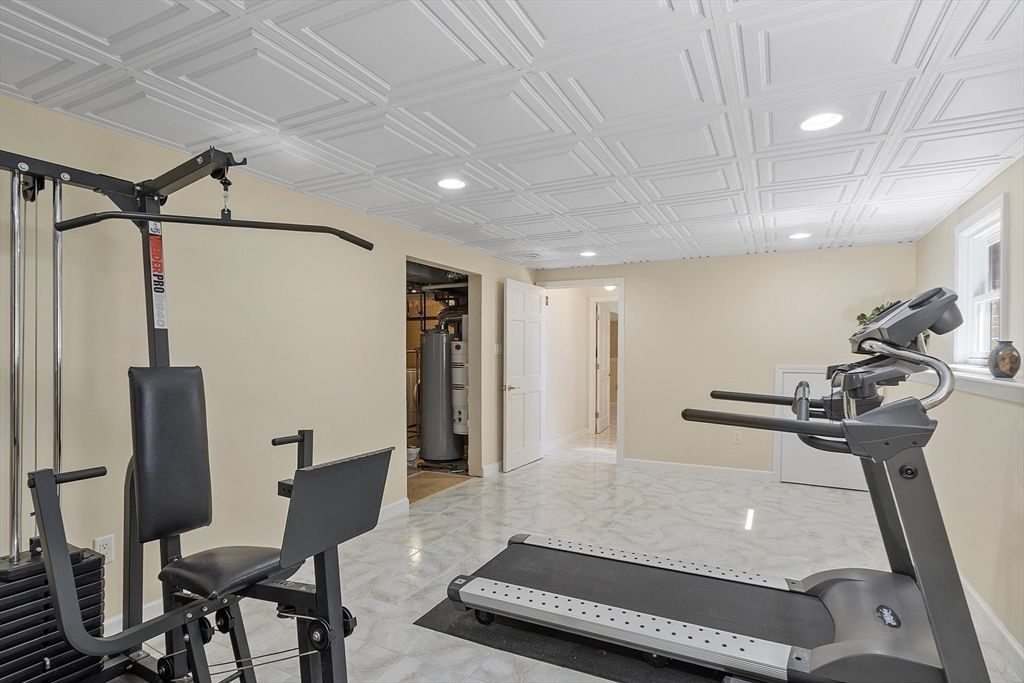 Fitness Equipment, Interior, Recessed Lighting