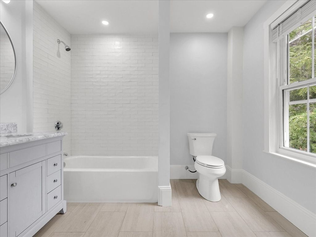 Bathroom, Interior, Recessed Lighting, Wood Texture Flooring