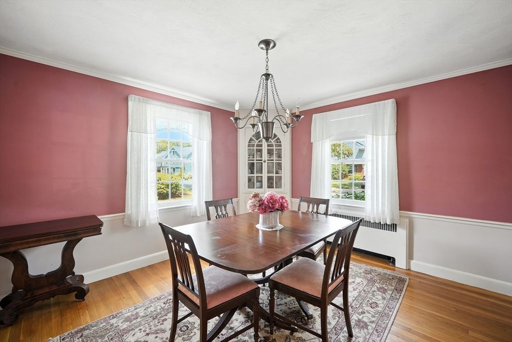 Chandelier, Dining room, Interior, Wood Texture Flooring