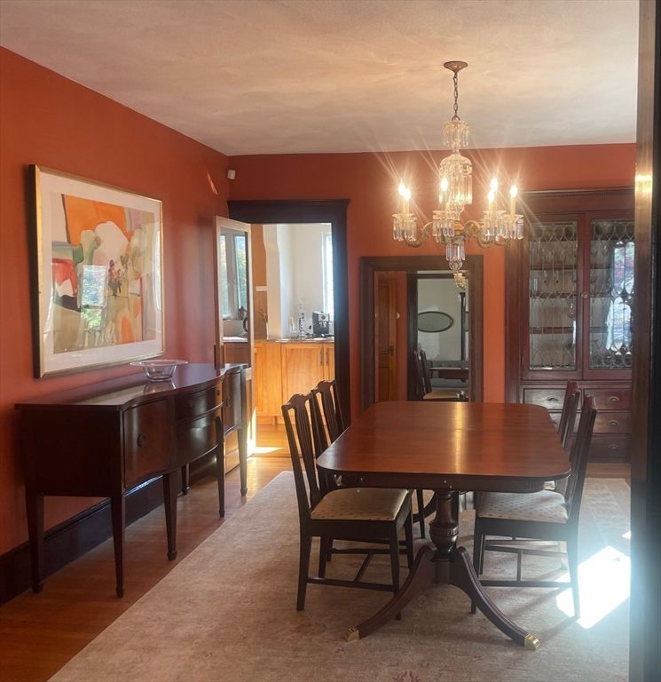 Chandelier, Dining room, Interior, Piano, Wood Texture Flooring