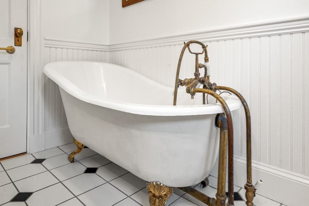 Bathroom, Free Standing Baths, Interior