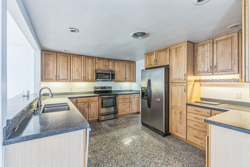 Interior, Kitchen, Recessed Lighting