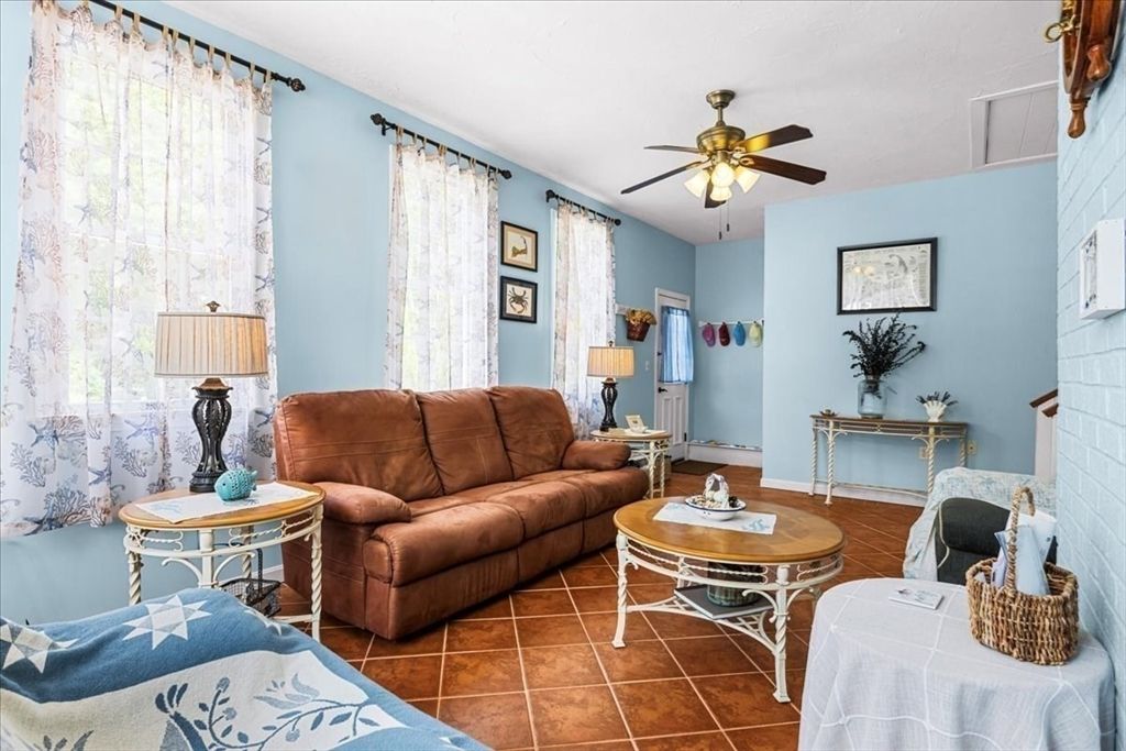 Interior, Living room