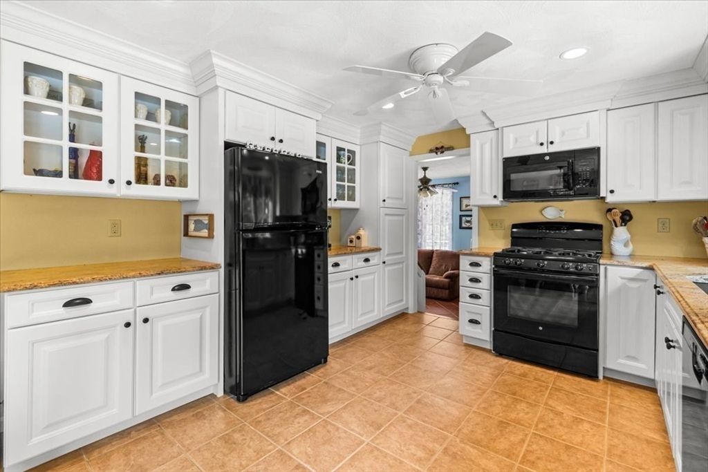 Interior, Kitchen, Recessed Lighting