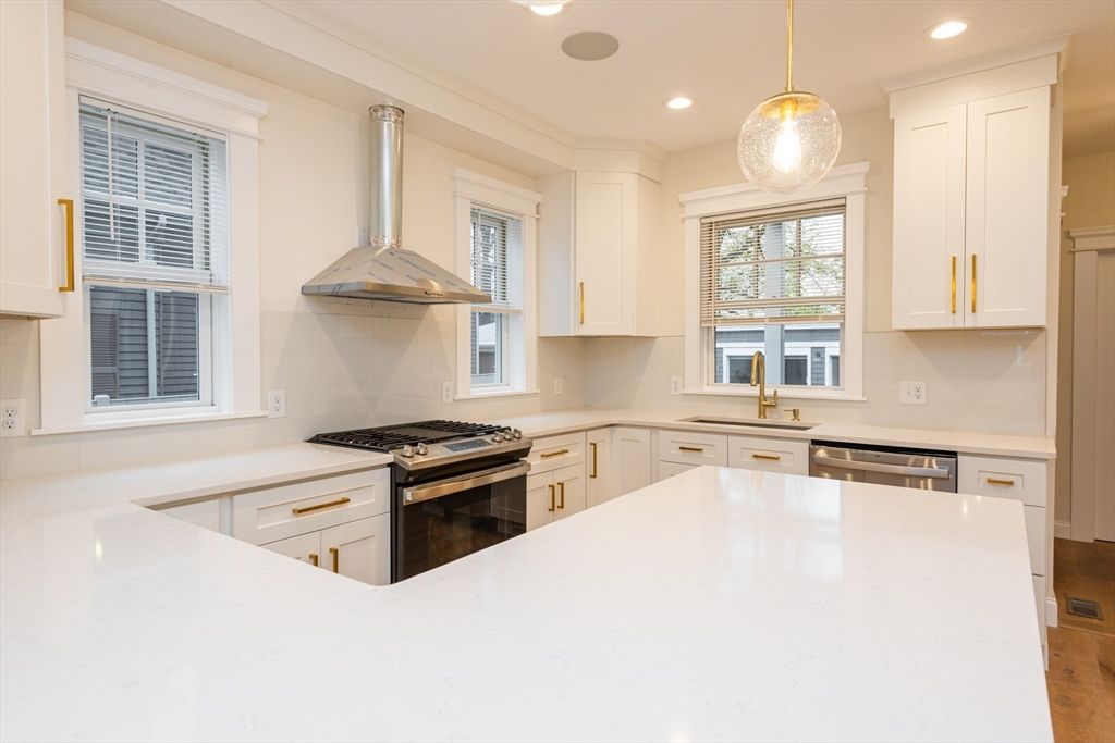 Interior, Kitchen, Pendant Lights, Recessed Lighting, Stainless Steel Appliances