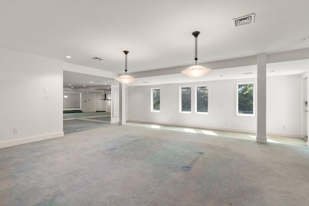 Empty room, Interior, Pendant Lights, Recessed Lighting