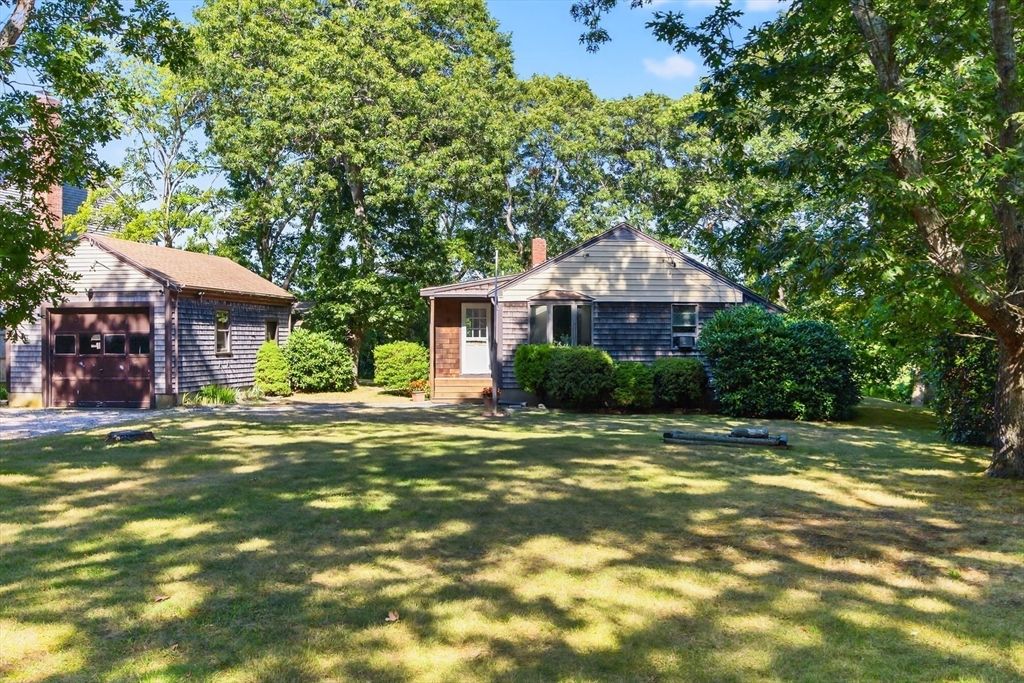 Backyard, Detached Garage, Exterior