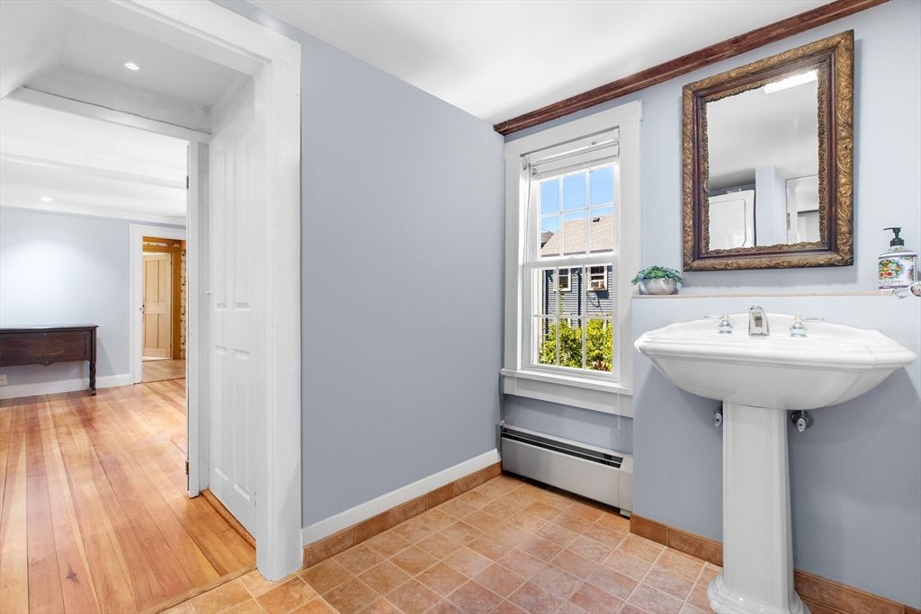 Bathroom, Interior, Recessed Lighting, Wood Texture Flooring