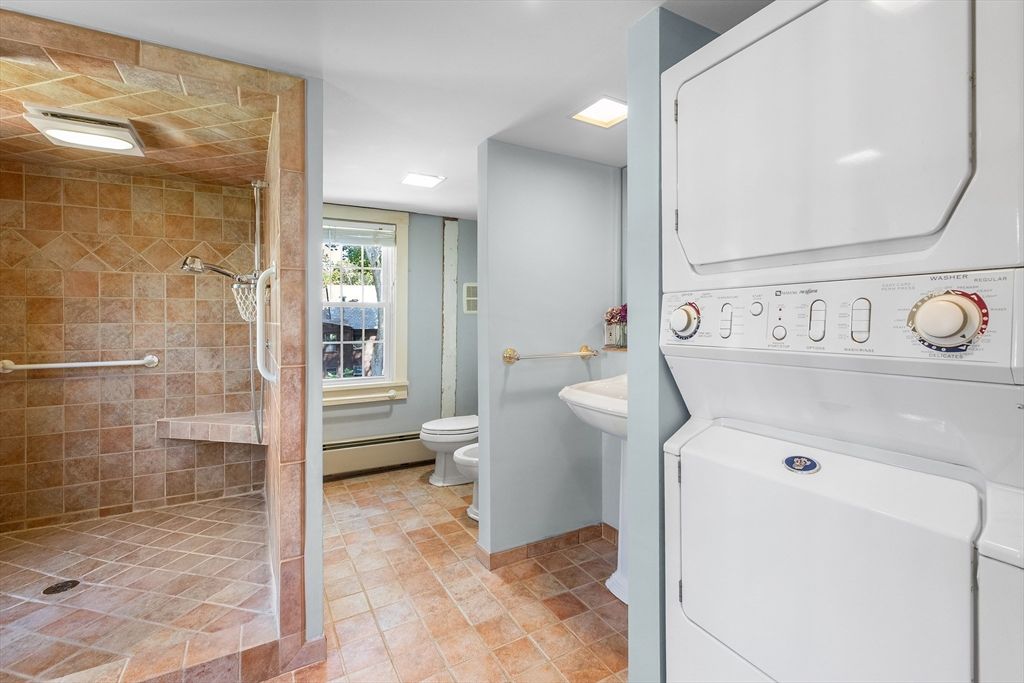 Bathroom, Interior, Recessed Lighting, Utility Closets, Washer