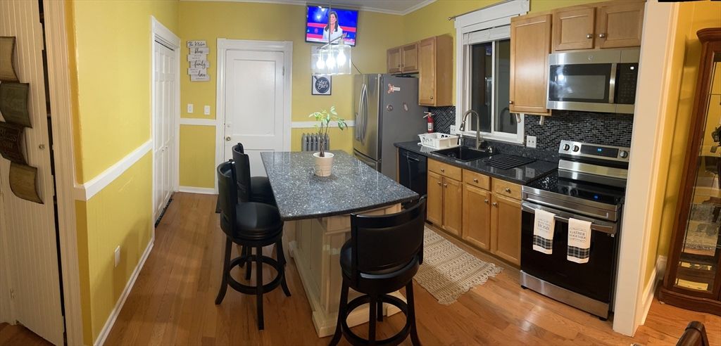 Interior, Kitchen, Stainless Steel Appliances, Wood Texture Flooring