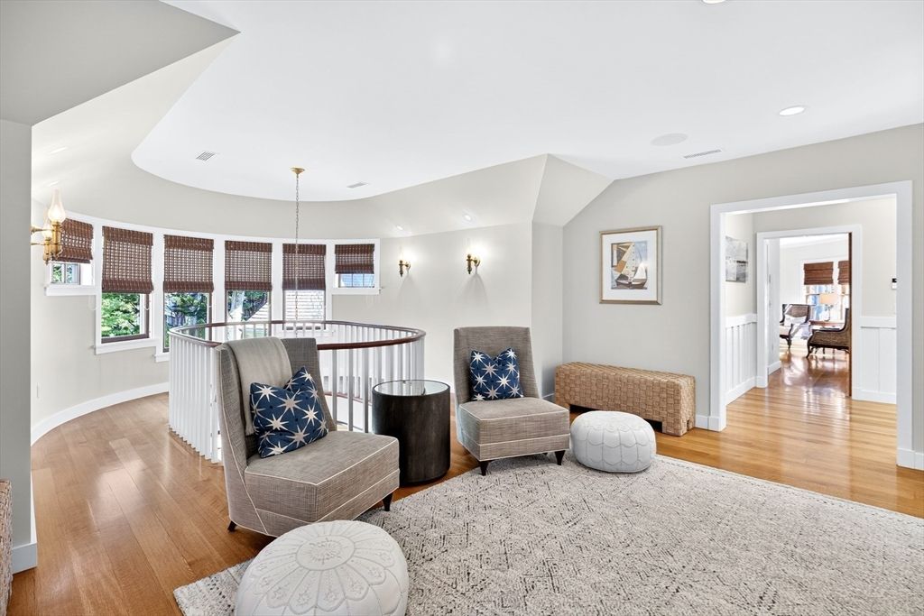 Interior, Pendant Lights, Recessed Lighting, Wood Texture Flooring