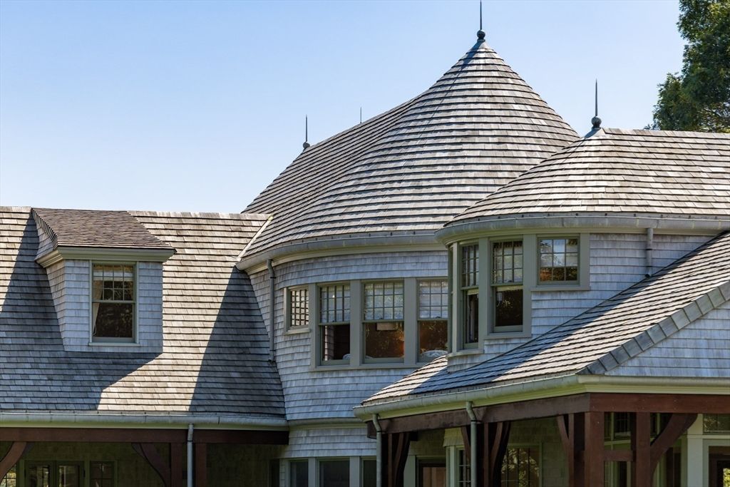 Exterior, Facade, Queen Anne Victorian