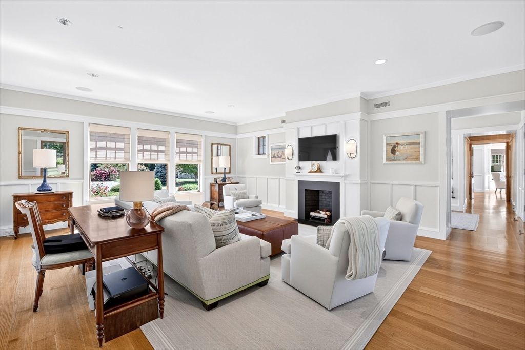 Fireplace, Interior, Living room, Recessed Lighting, Wood Texture Flooring