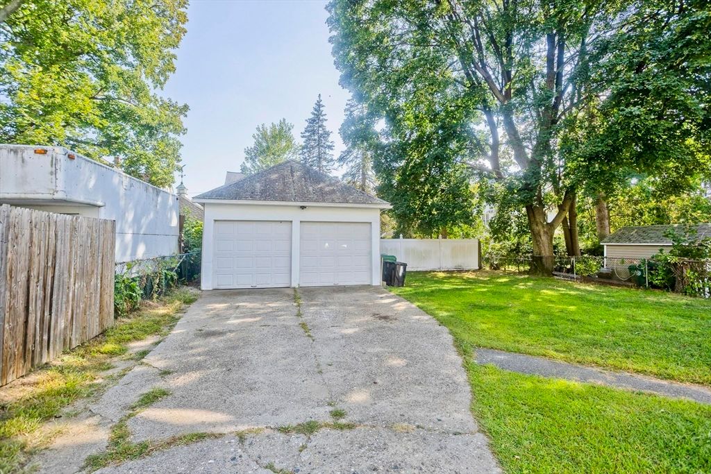 Backyard, Detached Garage, Exterior