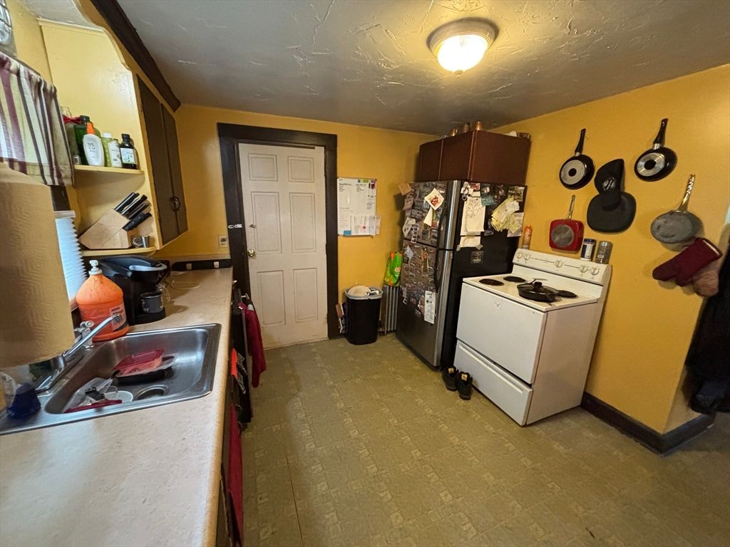 Interior, Kitchen, Washer
