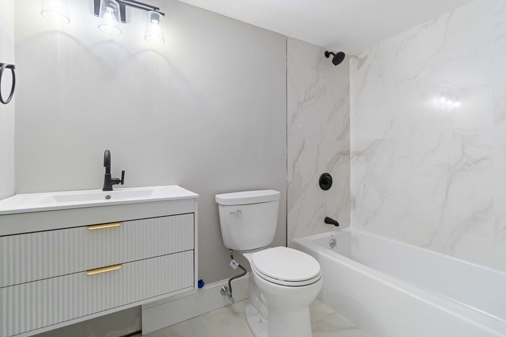 Bathroom, Interior, Marble Walls
