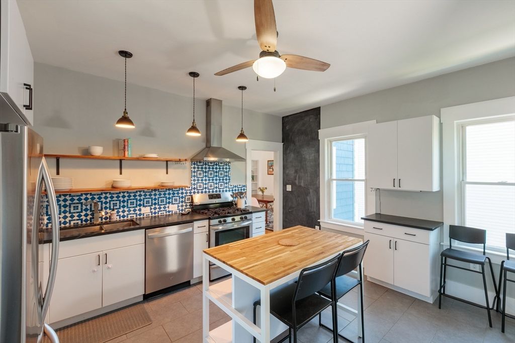 Interior, Kitchen, Pendant Lights, Stainless Steel Appliances