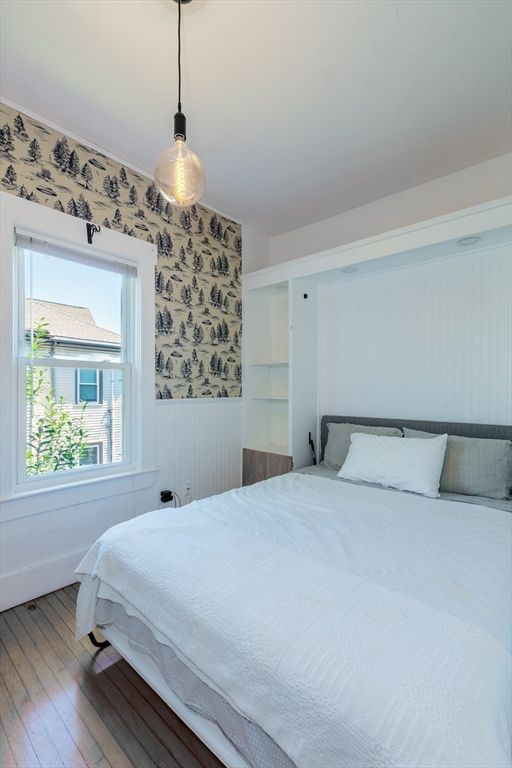 Bedroom, Interior, Pendant Lights, Wood Texture Flooring