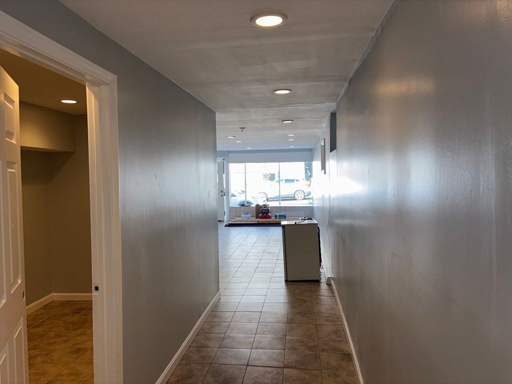 Interior, Recessed Lighting