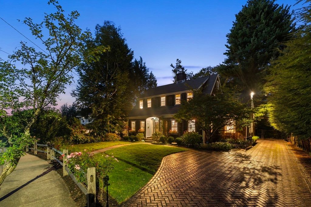 Backyard, Exterior, Facade, Georgian