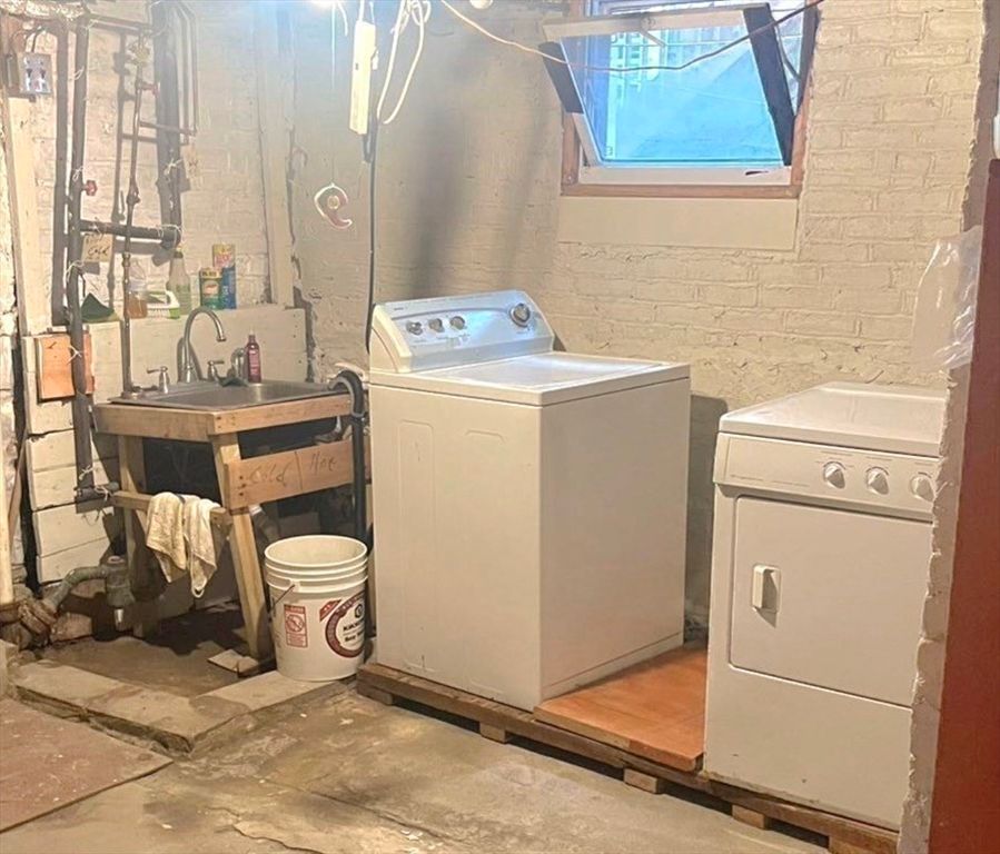 Interior, Washer