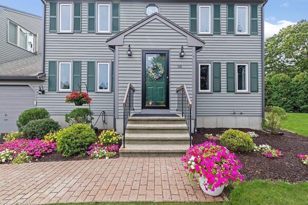 Exterior, Facade, Georgian