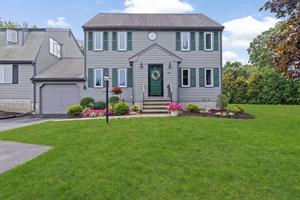 Attached, Exterior, Facade, Georgian