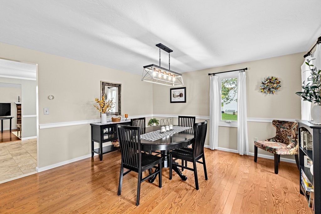 Dining room, Interior, Pendant Lights, Wood Texture Flooring
