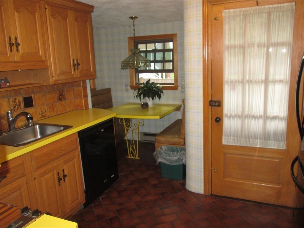 Dining room, Interior, Kitchen, Pendant Lights