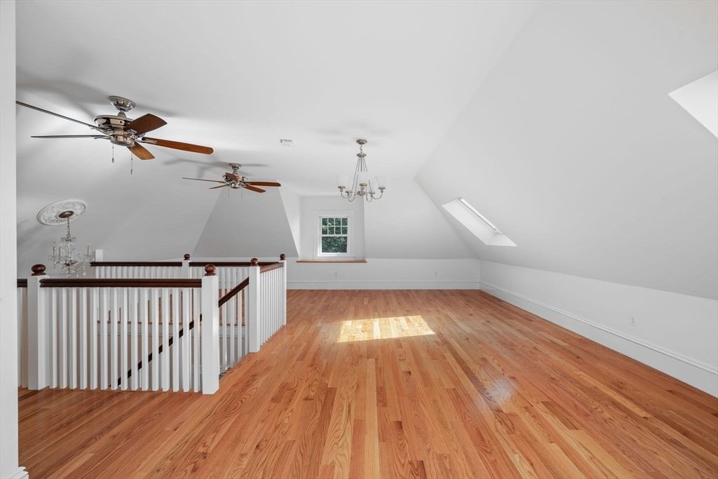 Chandelier, Empty room, Interior, Wood Texture Flooring