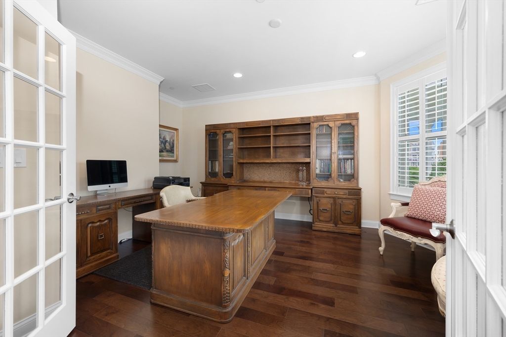 Home Office, Interior, Recessed Lighting, Wood Texture Flooring