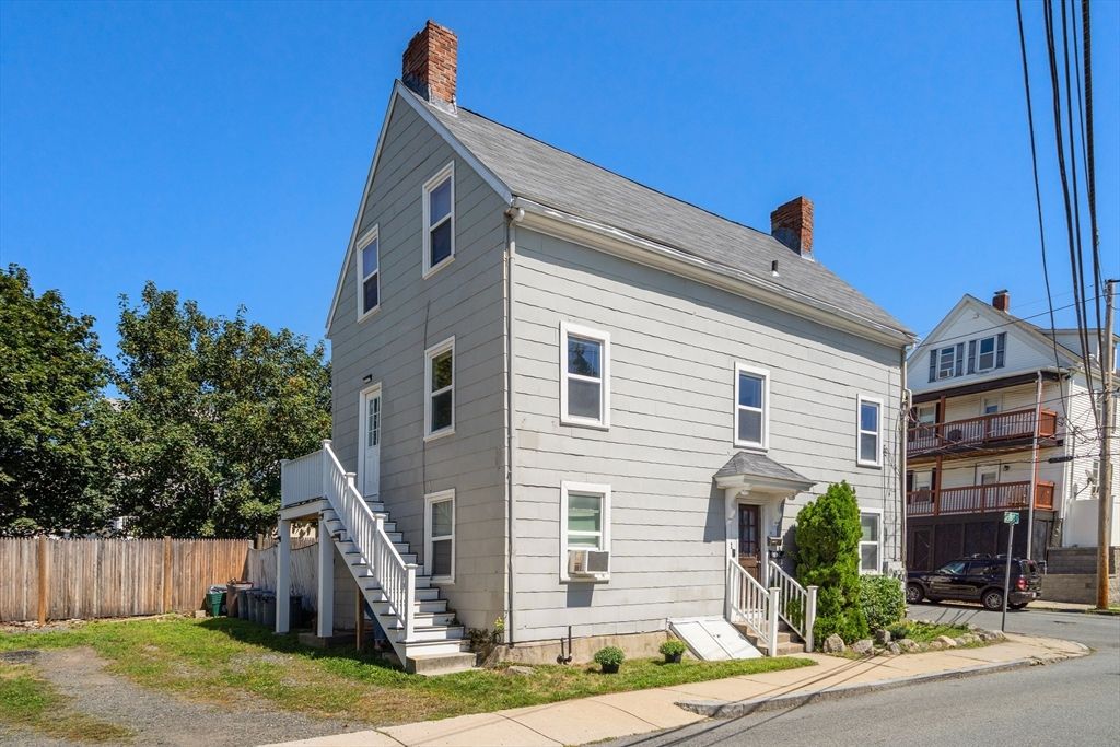 Exterior, Facade, None