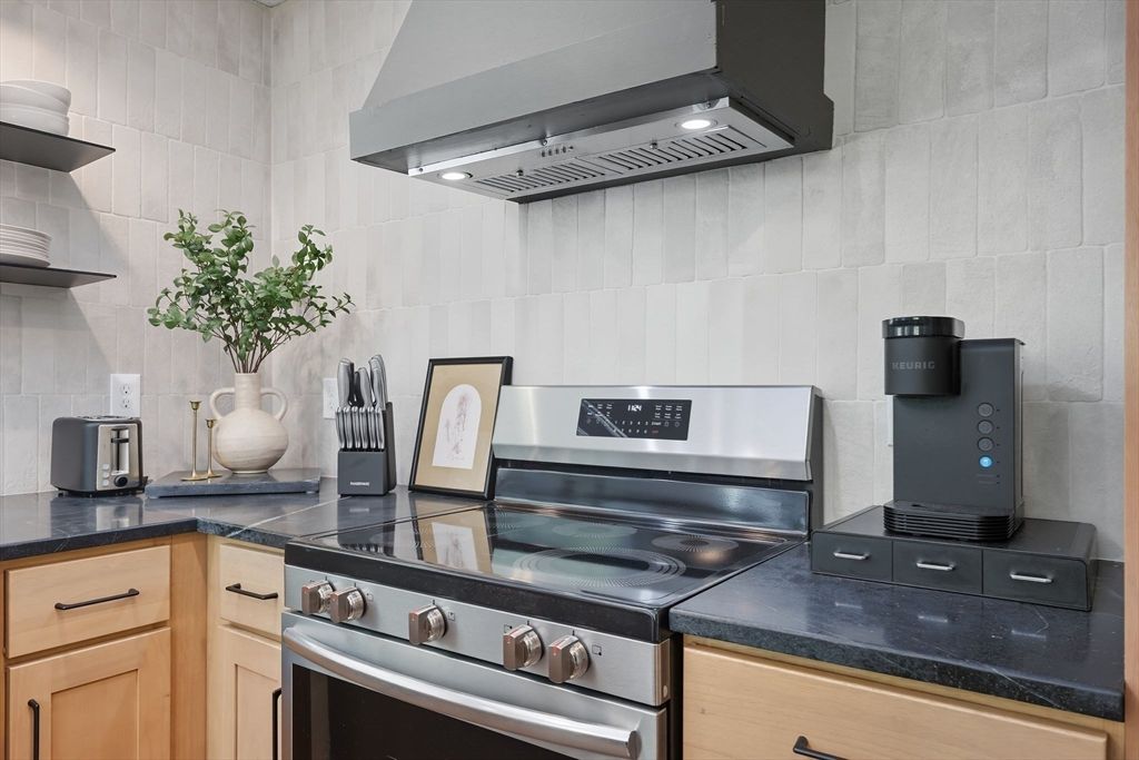 Interior, Kitchen, Stainless Steel Appliances