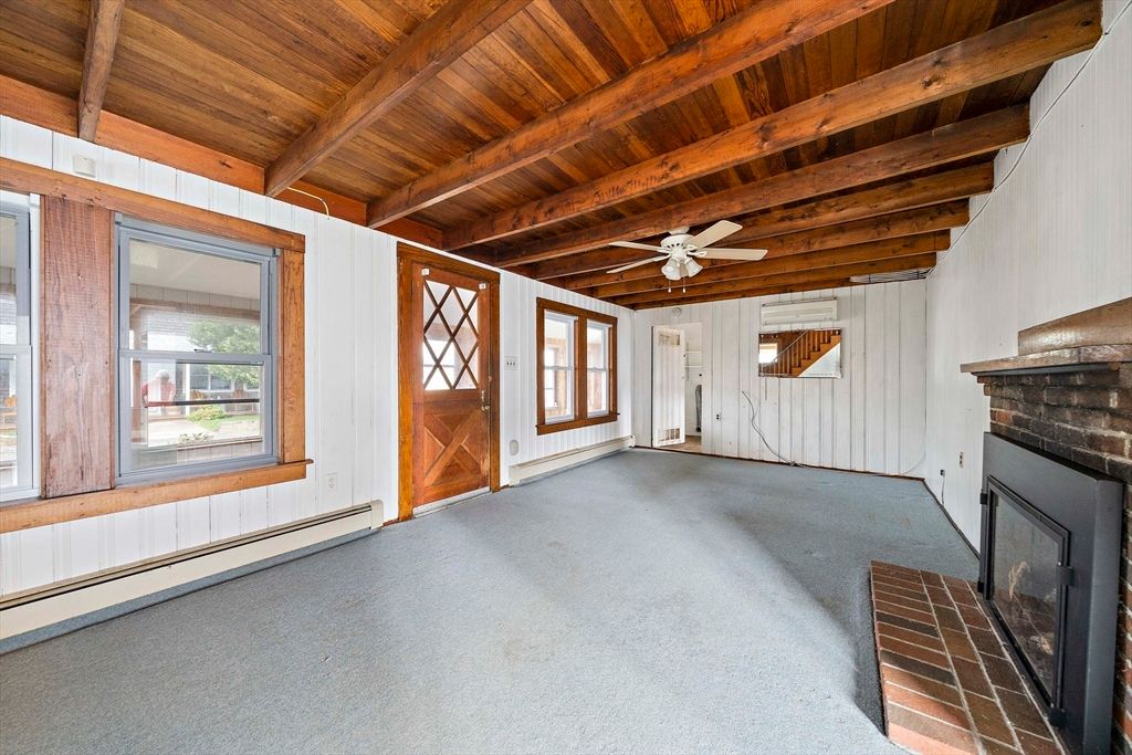 Empty room, Fireplace, Interior, Wooden Beams, Wooden Ceilings