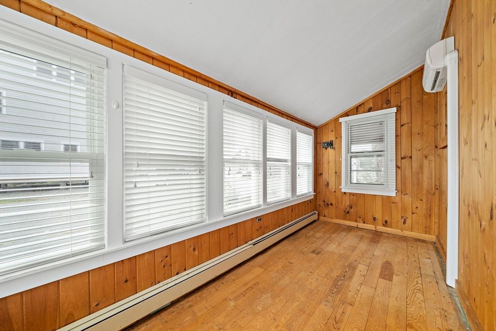 Empty room, Interior, Wood Texture Flooring, Wooden Walls
