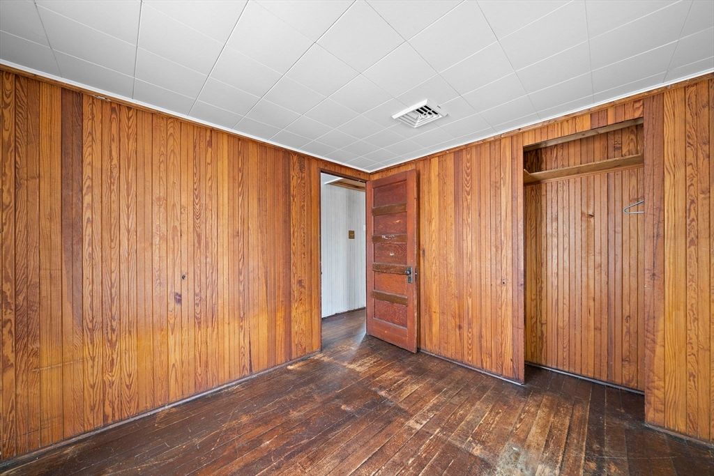 Empty room, Interior, Wood Texture Flooring, Wooden Walls