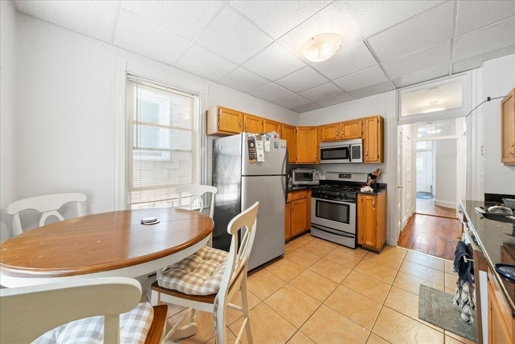 Dining room, Interior, Kitchen, Stainless Steel Appliances