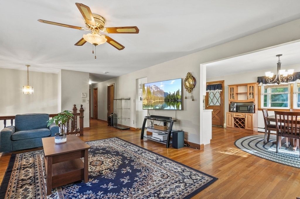 Chandelier, Dining room, Interior, Pendant Lights, Wood Texture Flooring