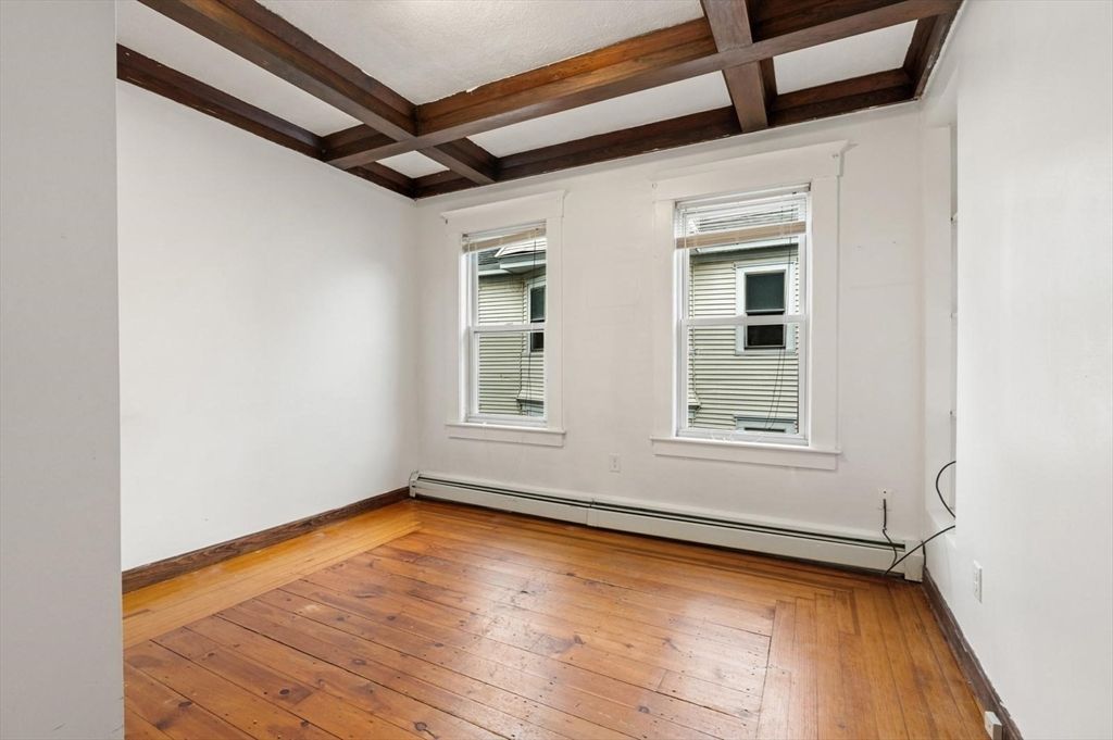 Empty room, Interior, Wooden Beams, Wood Texture Flooring