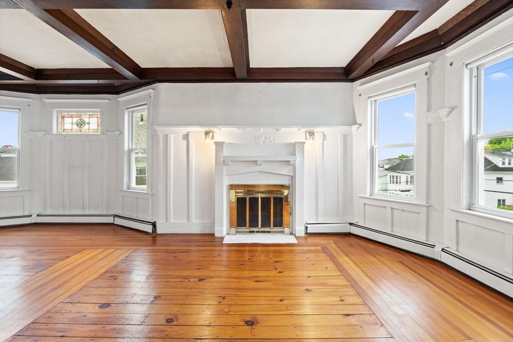 Empty room, Interior, Wooden Beams, Wood Texture Flooring