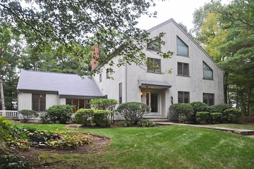 Backyard, Exterior, Facade, Farmhouse