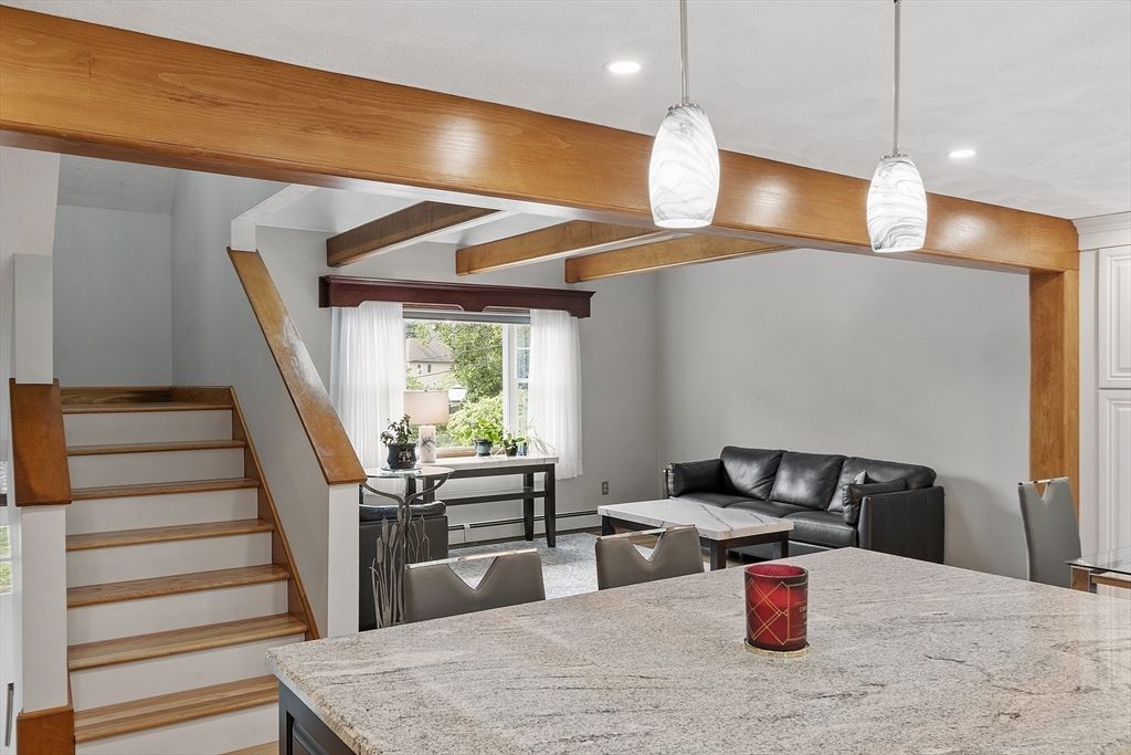 Interior, Pendant Lights, Recessed Lighting, Wooden Beams