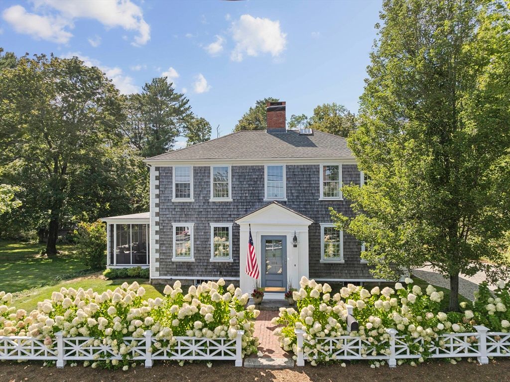 Exterior, Facade, Georgian