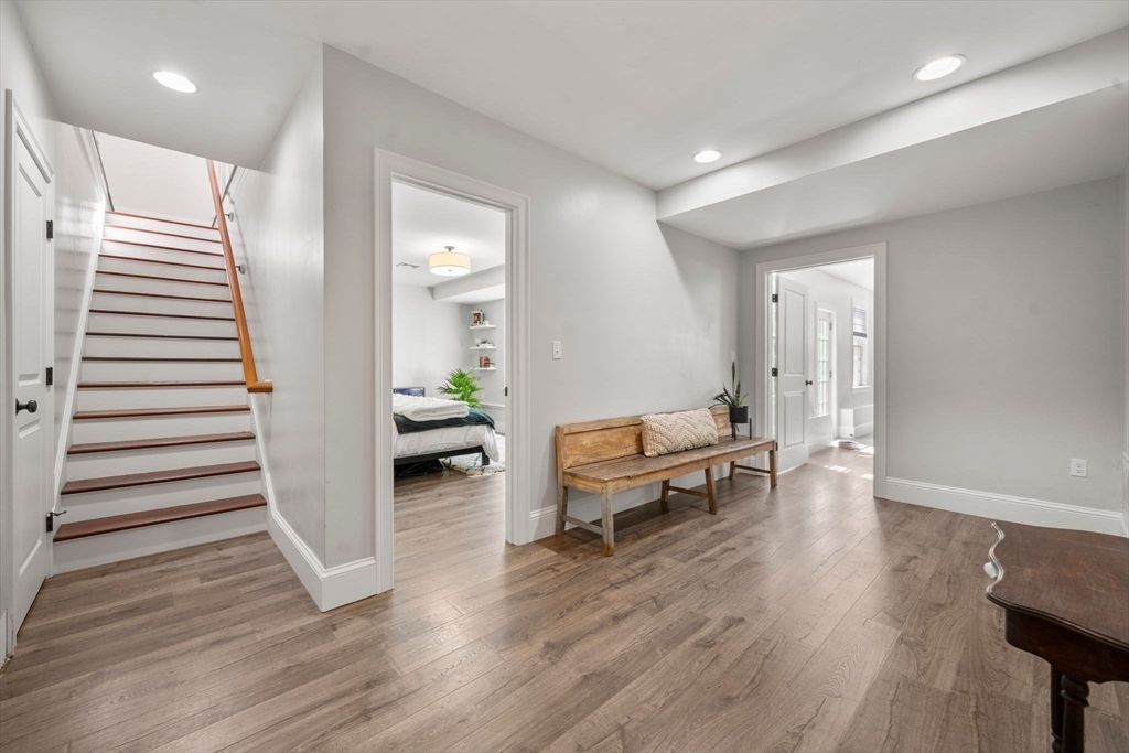 Interior, Recessed Lighting, Wood Texture Flooring