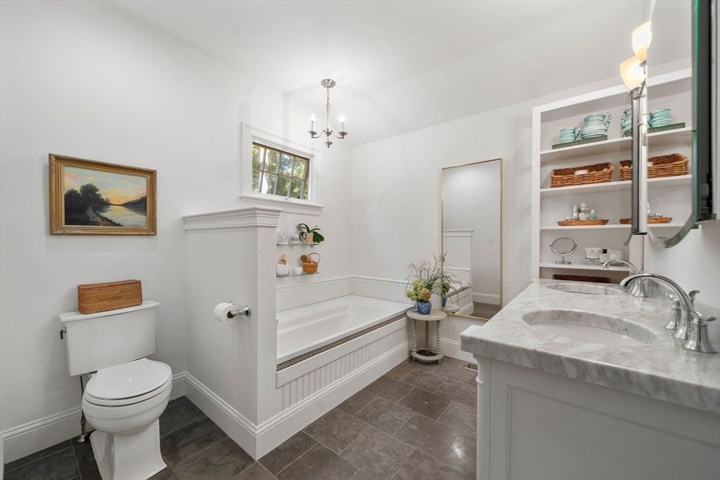 Bathroom, Dual Sink Vanities, Interior, Pendant Lights